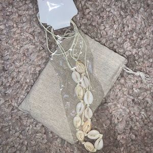Shell necklace